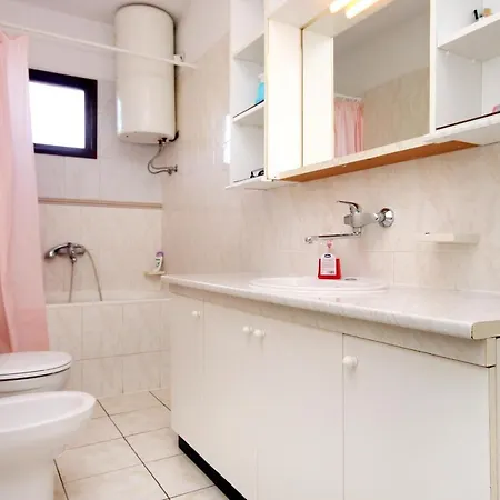 With Parking Space Zavalatica, Korcula - 4458 *