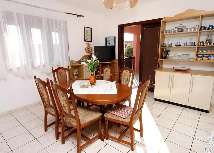 With Parking Space Zavalatica, Korcula - 4458 Zavalatica